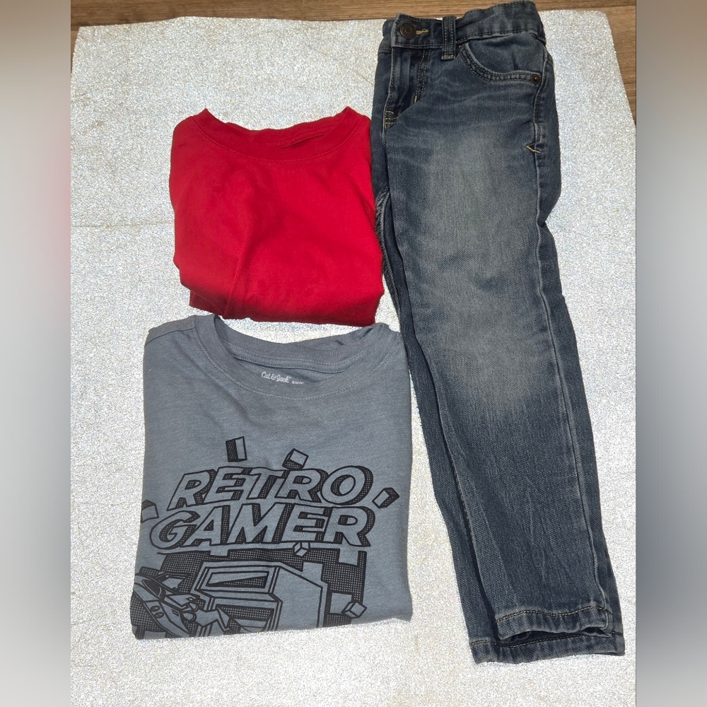 Boys Skinny Jeans/Graphic Tees/Solid Tee Bundle Size-S 6/7, 5